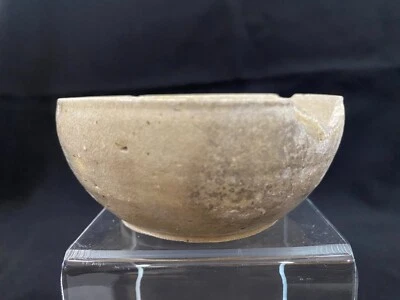 Cuenco pequeño de cerámica vietnamita de la dinastía Tran naufragio esmalte blanco. Foto 1 de 4