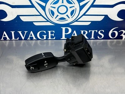 BMW 545i 2005 - E60 - Interruptor de control de crucero - 131 k Foto 1 de 4