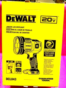 DeWalt DCL043 20V Max Cordless LED Jobsite Spotlight ~NEW - Picture 1 of 3