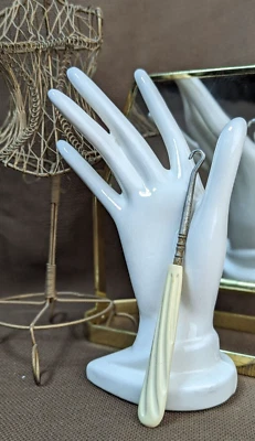 Vintage Shoe Button Hook Boot Celluloid Swirl Design Handle Ivory 5.75" Long - Image 1 of 4