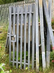 single palisade gates and posts £275+VAT 1 M X2.4 High - Picture 1 of 1