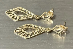 14K Solid Yellow Gold Diamond Cut Dangle Earrings Pierced 1.40g - Picture 1 of 10