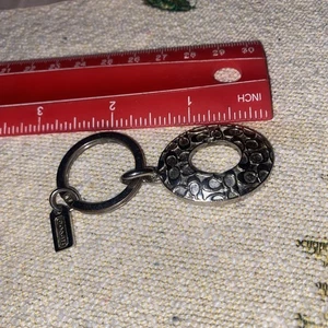 Coach Key Chain - Picture 1 of 4