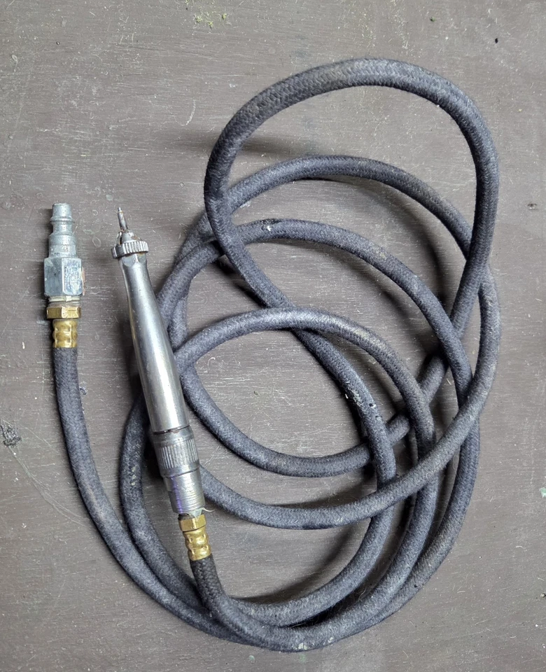 Cincel de aire Chicago Pneumatic 6391 ¡Funciona muy bien! Foto 1 de 1