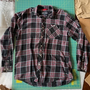 Pacific Crest Vintage Flannel Black and Red Size Large - Picture 1 of 3