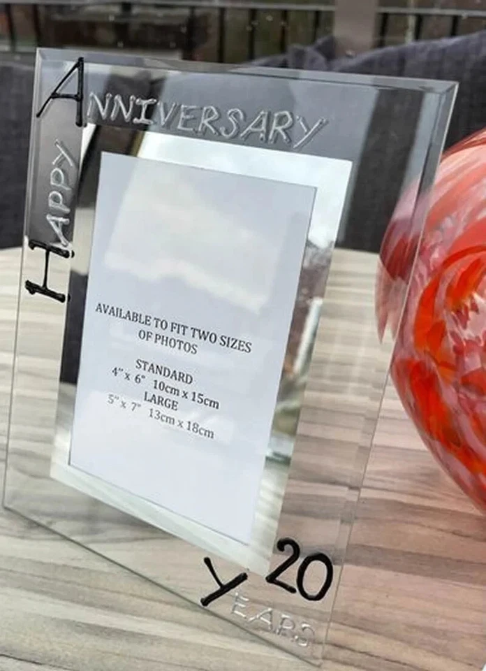 Marco de fotos regalo 20 aniversario boda retrato (negro/plateado) - Dreamair Foto 1 de 1