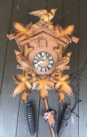 Hubert Herr Germany Black Forest cuckoo clock. three birds, w/ label take a look Cover