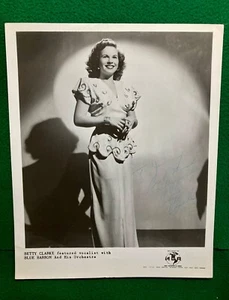 1940er Betty Clarke Featured Vocalist With Blue Barron Orchestra MCA handsigniert - Bild 1 von 2