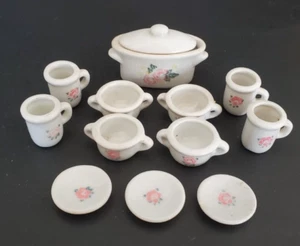 Juego de Sopa Infantil Blanco con Flores Rosas Tiempo de Juego o Manualidades B - Imagen 1 de 3