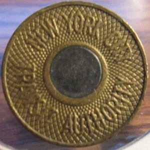 1986 Autoridad de Tránsito de la Ciudad de Nueva York token de metro de tránsito bimetálico - Nueva York NY - Imagen 1 de 2