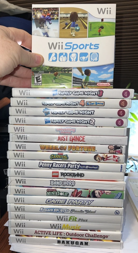 Hasbro Family Game Night 3 (Nintendo Wii, 2010) Complete With Manual And Inserts - Image 1 of 1