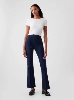 Pantalones elásticos plisados acampanados Gap de tiro alto azul marino 16 PETITE RT $80 NUEVOS CON ETIQUETAS Foto 1 de 4