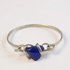 BOUTIQUE Silver Bangle w Blue Lapis Wire Setting Handcrafted R $148 NWOT - Picture 1 of 7