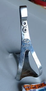 GEBRAUCHTER EINZELZEHENCLIP DER MARKE GALLI MITTELGRÖSSE VERCHROMTER STAHL PUNTAPIEDI - Bild 1 von 4