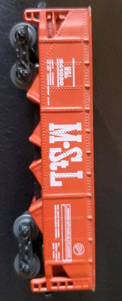 Maisto N Gauge M StL #541080 Minneapolis & St Louis vagón tolva tren rojo escala N Foto 1 de 4