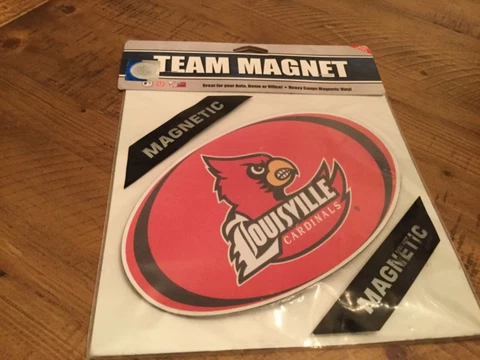 Louisville Cardinals team magnet Cover