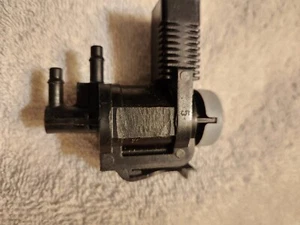 EGR / Air Pump Vacuum Solenoid Valve - Picture 1 of 4
