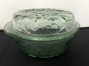 Libbey Orchard Fruit Green Glass Round 3Qt Casserole Baking Serving Dish W/Lid - Picture 1 of 7