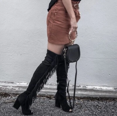 Замшевые сапоги Rebecca Minkoff с открытым носком выше колена с холодильниками 7 - Изображение 1 из 3