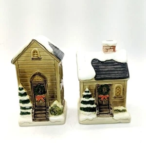 Otagiri Salt and Pepper Shakers Japan Christmas Wreath Snow Cabin House Vtg - Picture 1 of 6