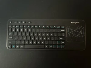Logitech K400r Wireless Keyboard with Touch Pad - Picture 1 of 3