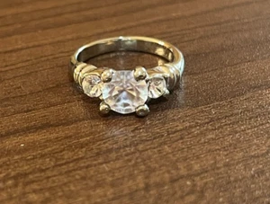 Ring Sterling Silver Clear CZ Center Stone 2 CZ side stones 6.5 - Picture 1 of 4