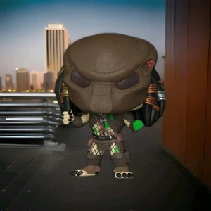 Predator Pop! Plus City Hunter (Sliced Arm) with Pop! Protector LE 3500 🔥🔥🔥🔥 - Picture 1 of 2
