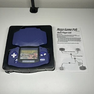 Intec Mega Game Pak for Game Boy Advance 2002 ToysRUs Exclusive Protective Case - Picture 1 of 9