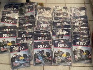 Kyosho DeAgostini Red Bull RB7 R/C Formula Car 1/7 SET VERY RARE - Picture 1 of 6