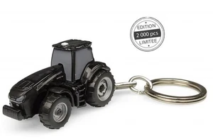 UNIVERSAL HOBBIES, Porte clés CASE IH Magnum 380 Black Beauty – série limitée... - Picture 1 of 3