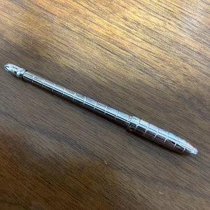 Penna a sfera Louis Vuitton Stylo Agenda GM penna a sfera inchiostro argento colore nero - Foto 1 di 24