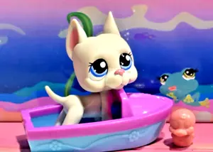 LITTLEST PET SHOP LPS AUTHENTIC PALE GREY GREAT DANE DOG #1688 - Picture 1 of 5