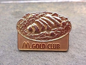 McDonald's Gold Club Souvenir Vintage Anstecknadel Hut - Bild 1 von 2