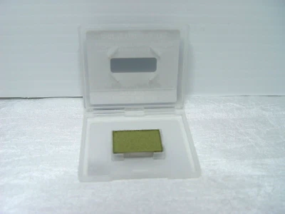 Mary Kay Mineral  Eye Color ~ Shade is Lime  Discontinued # 046679 - Image 1 of 3