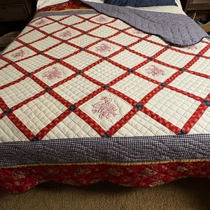 Quilt Lightweight Full/Queen Cotton 87 X 84 Floral Square Granny Cottage Country - Picture 1 of 14