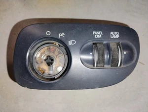 Ford F150 97-98 Expedition Headlight Fog Switch F65B-11654 / F65B11654 - Picture 1 of 6