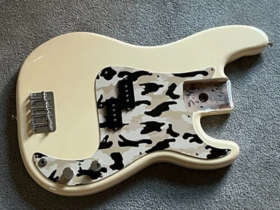 Fender MIM Standard Precision bass body white - Image 1 of 4