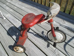 Vintage AMF Junior Trike Red Tricycle Batwing Handlebar Star Footrests -  1950's - Picture 1 of 23
