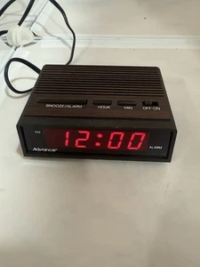 Advance  Retro Wood Grain Alarm Clock Mini - Picture 1 of 8