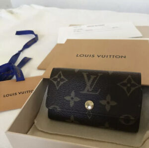 Louis Vuitton monogram 6 key holder with pouch and box Brand New 