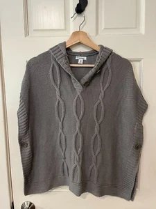 Old Navy Girls hooded capelet M-L gray EUC - Picture 1 of 4