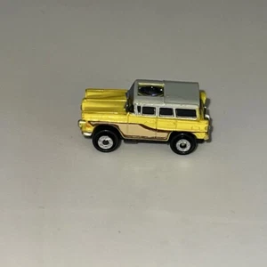 Vintage Micro Machines Edsel Pacer Bermuda Wagon Yellow Private Eyes 1990 Galoob - Picture 1 of 4
