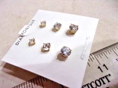 Trío de aretes de plata de ley tamaño mixto circonita cúbica Foto 1 de 4