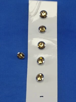 6 x Fancy Sewing buttons in Silver Colour with gold crystal - Image 1 of 3
