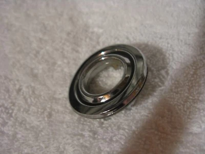 Bisel de antena Plymouth Fury 1972 nuevo de Lote Antiguo Mopar Foto 1 de 2