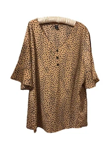 Emery Rose Womens Plus Size 5XL Tan Animal Print V-neck Top Short Bell Sleeve - Picture 1 of 6