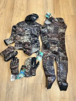 Yazbeck 10mm Wetsuit  Size ML 52 - Image 1 of 4