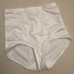 Vintage Flexees White Pantie Girdle w/Floral Embossed Pattern Size XL - Picture 1 of 4