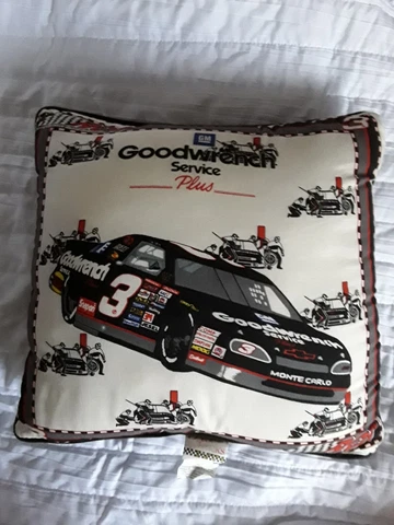 Nascar Dale Earnhardt Sr. , Goodwrench #3 race car pillow Cover