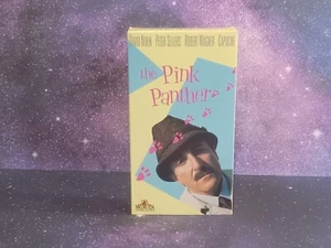 The Pink Panther VHS Tape 1963 Classic Comedy David Niven 93 Release SHIPS FREE - Picture 1 of 11